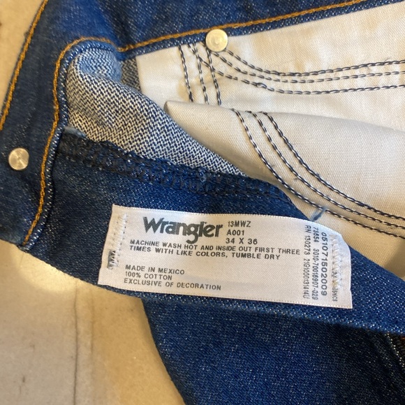 Men’s 13 MWZ Wrangler jeans - Picture 2 of 2